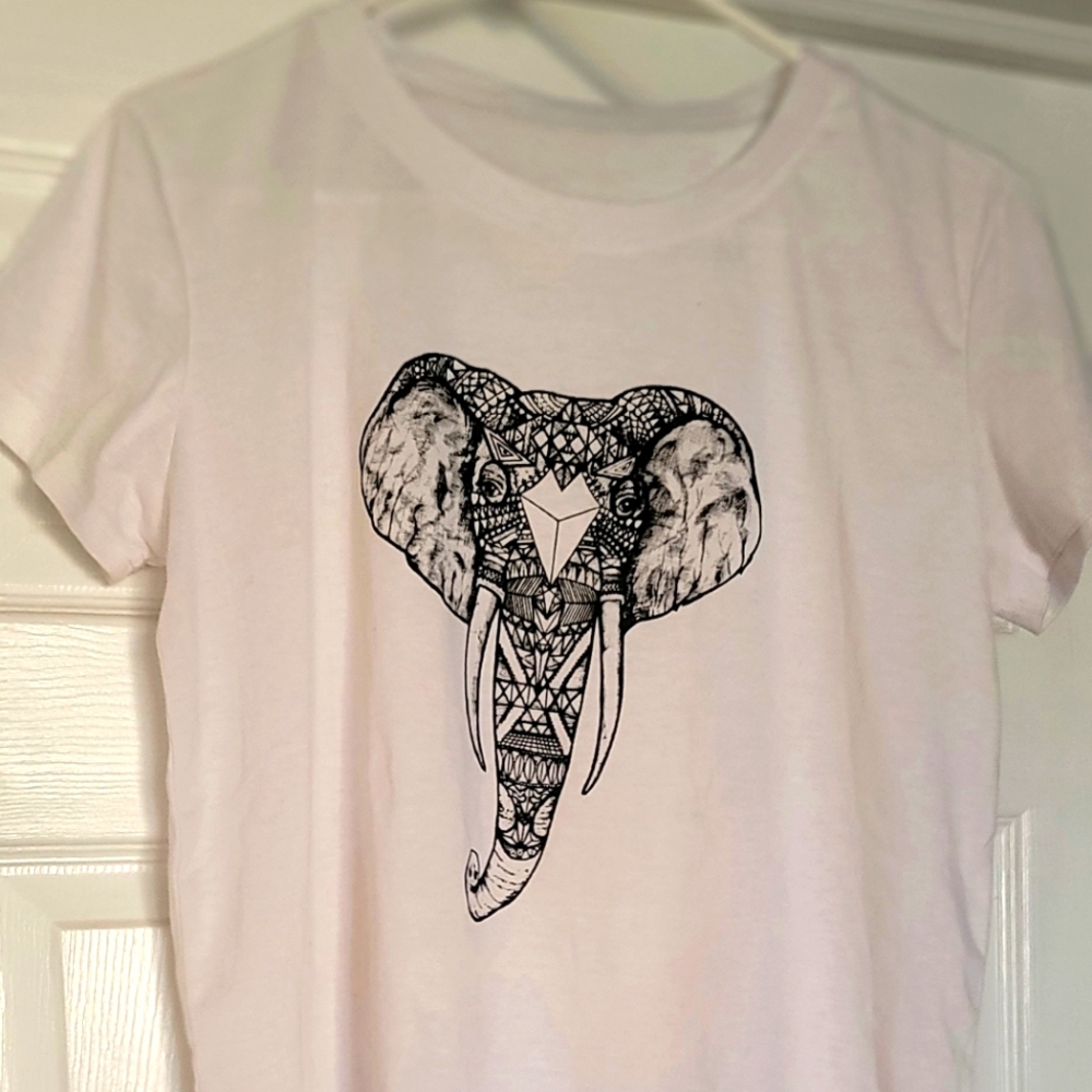 White T-shirt with a bohemian elephant design